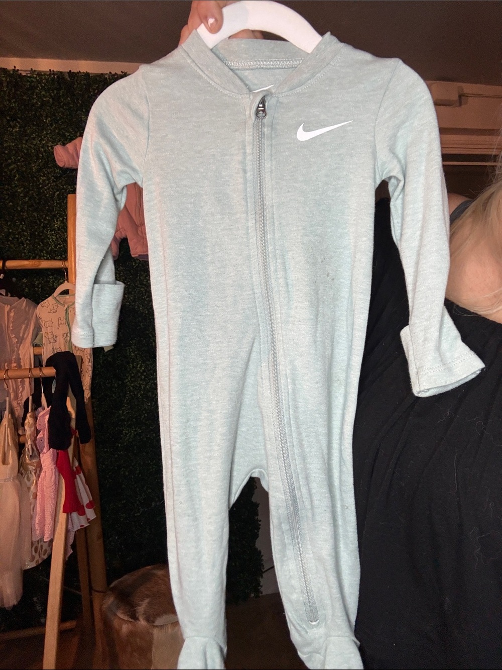 Nike onesie - gender neutral (never used )